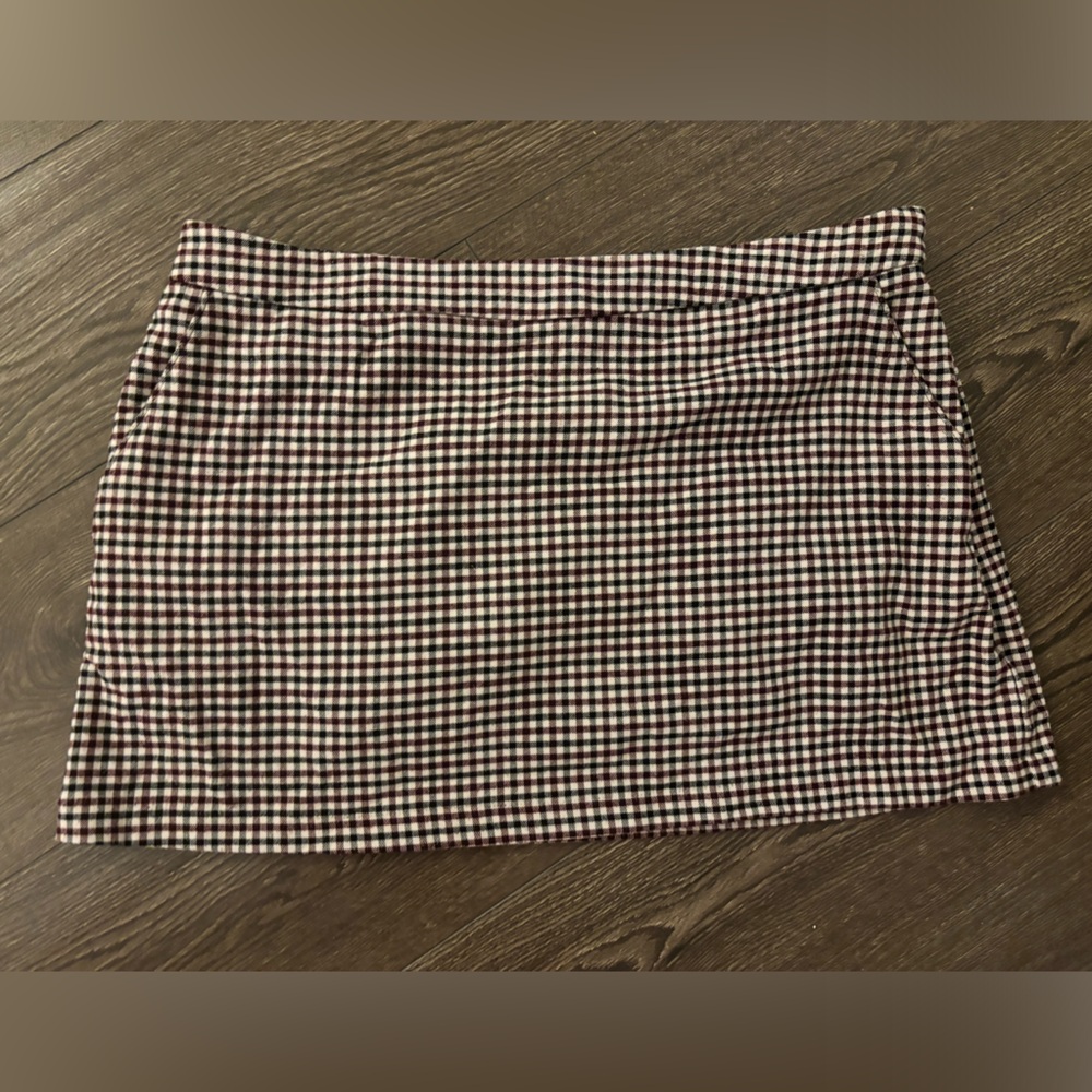 Abercrombie and Fitch checkered skirt - Picture 4 of 4